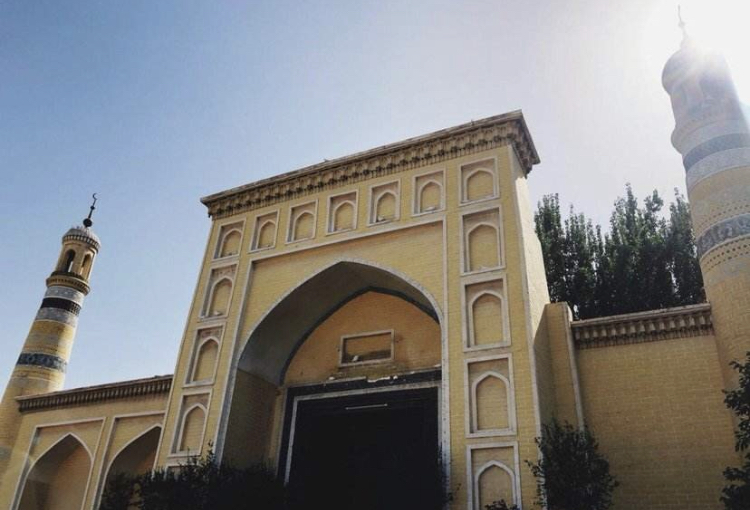 新疆ウイグル自治区最大のイスラムモスク、エイティガール清真寺(何さん特別編)